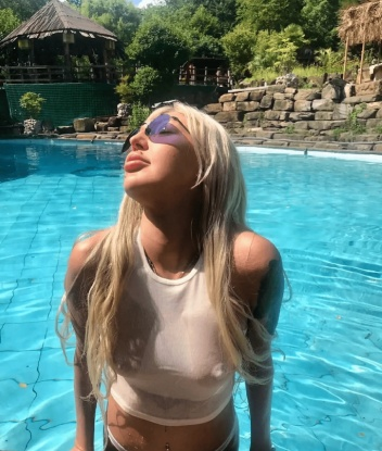 Жанна, 33